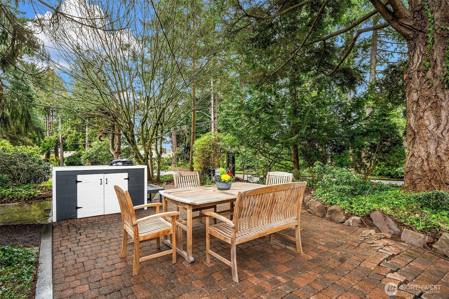 13002 6th Avenue Northwest Seattle, WA 98177 - Photo 27 of 38