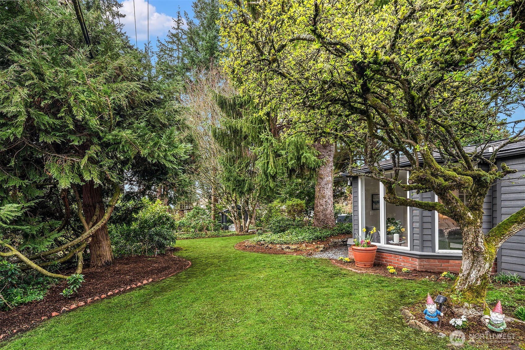 13002 6th Avenue Northwest Seattle, WA 98177 - Photo 31 of 38