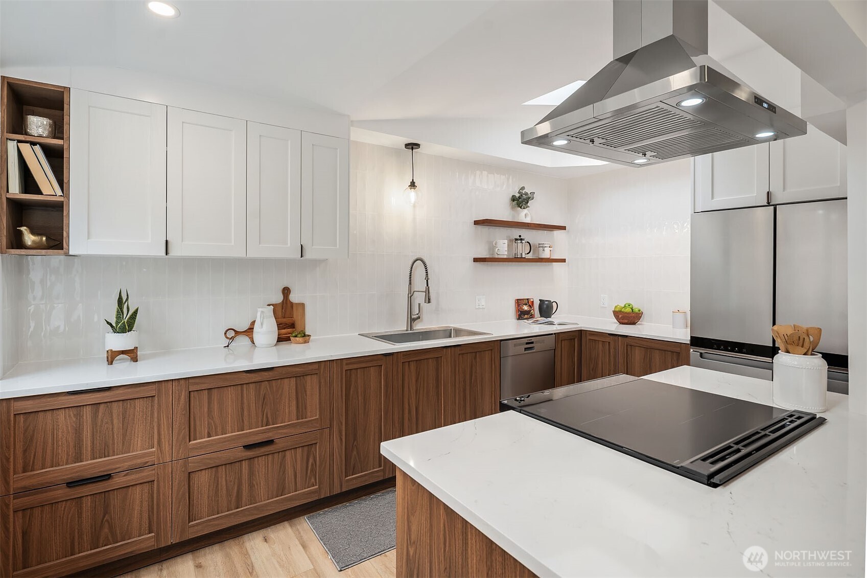 13002 6th Avenue Northwest Seattle, WA 98177 - Photo 6 of 38