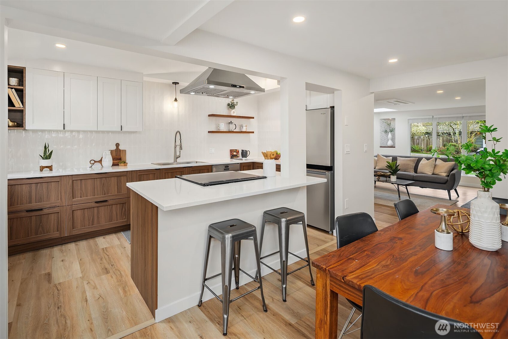 13002 6th Avenue Northwest Seattle, WA 98177 - Photo 10 of 38