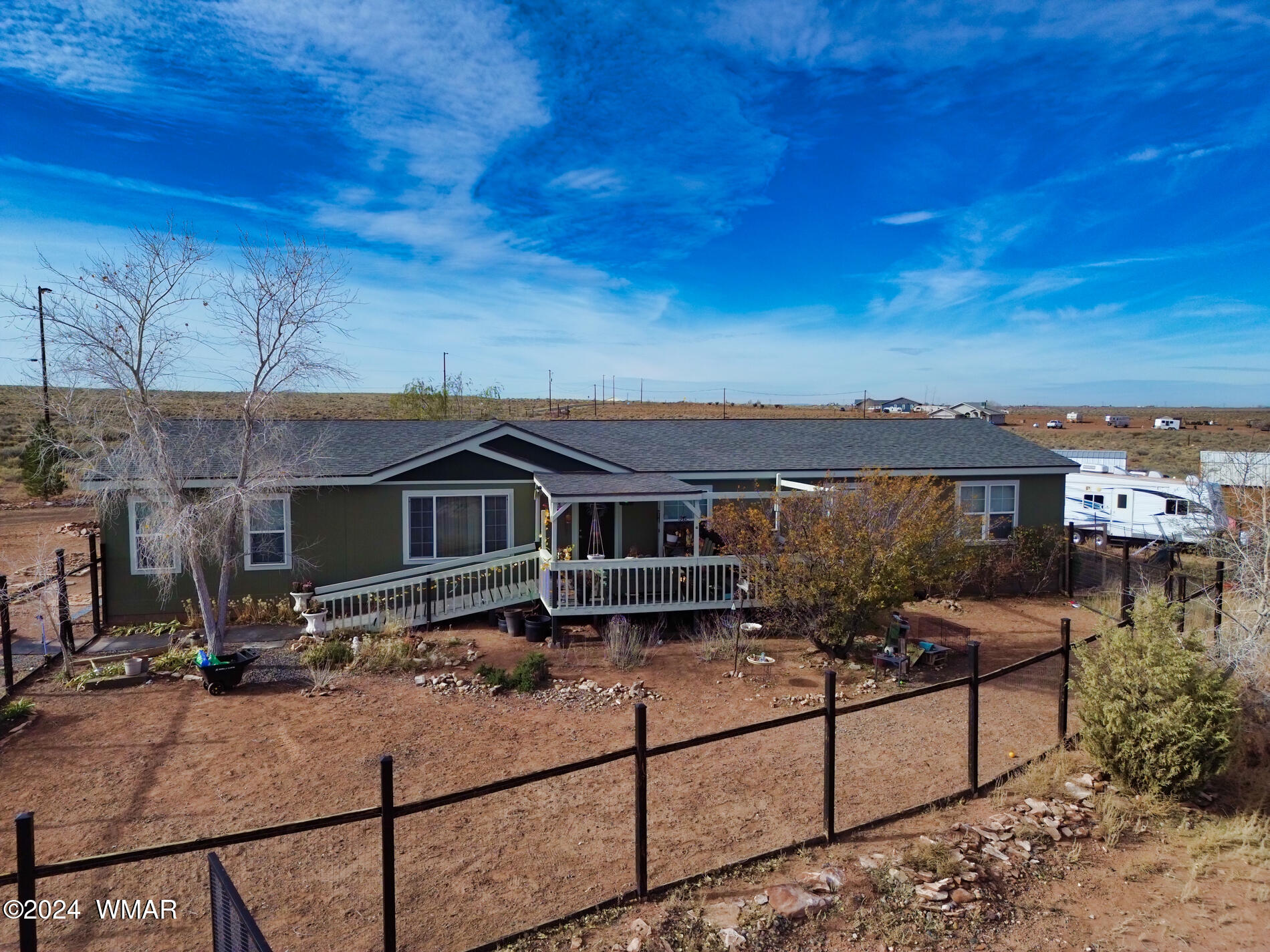 4402 McLaws Road Holbrook, AZ 86025 - Photo 8 of 46 Front