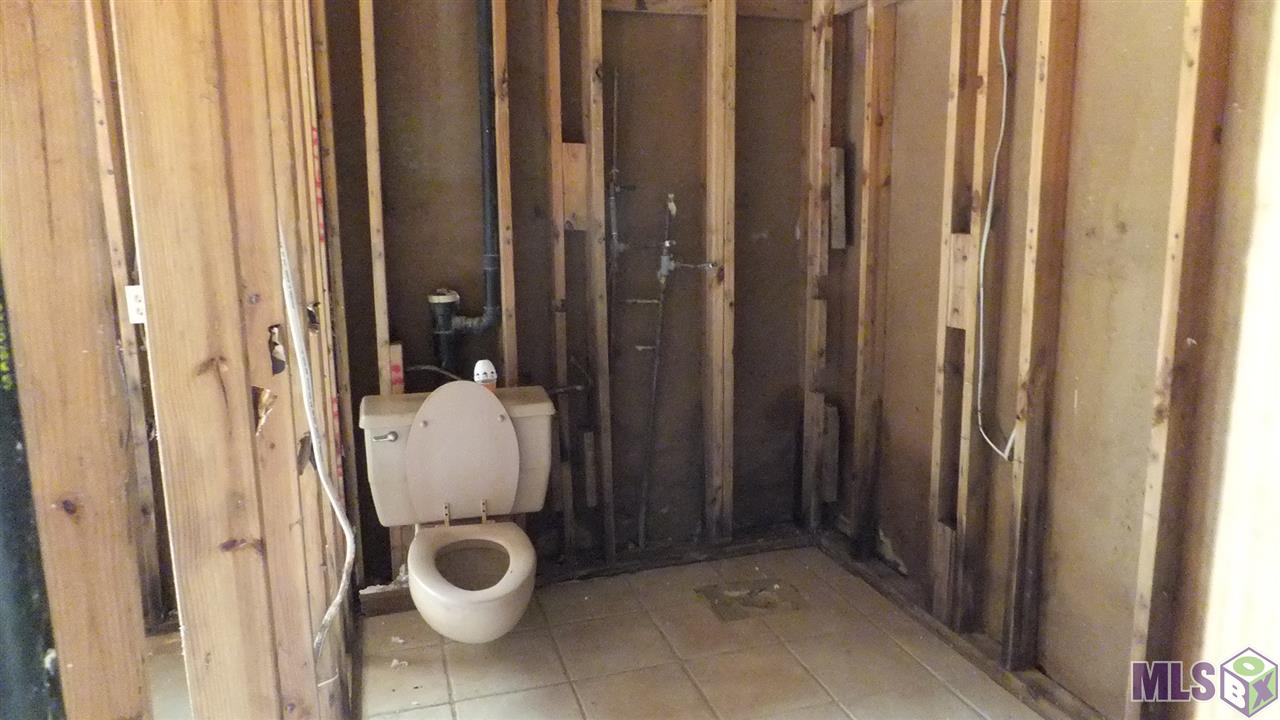 14016 Gary Babin Road St. Amant, LA 70774 - Photo 8 of 14 BATH