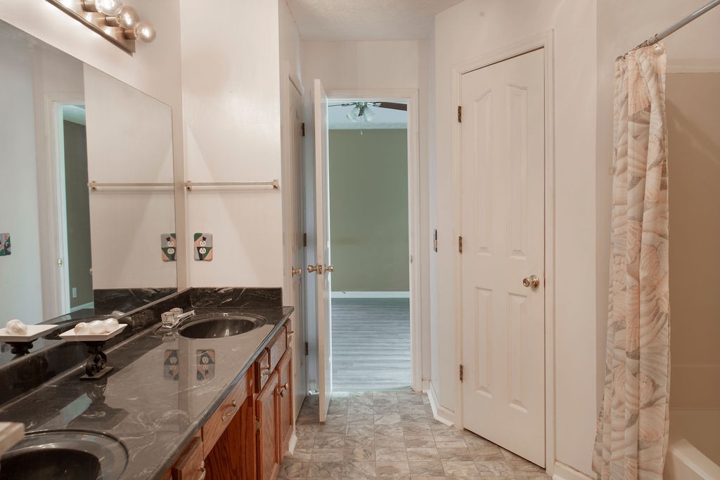 3232 Valley Bend Road Murfreesboro, TN 37129 - Photo 9 of 21 Gallery Image 9