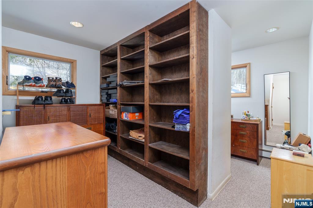 12 Ledgewood Terrace Butler, NJ 07405 - Photo 15 of 34