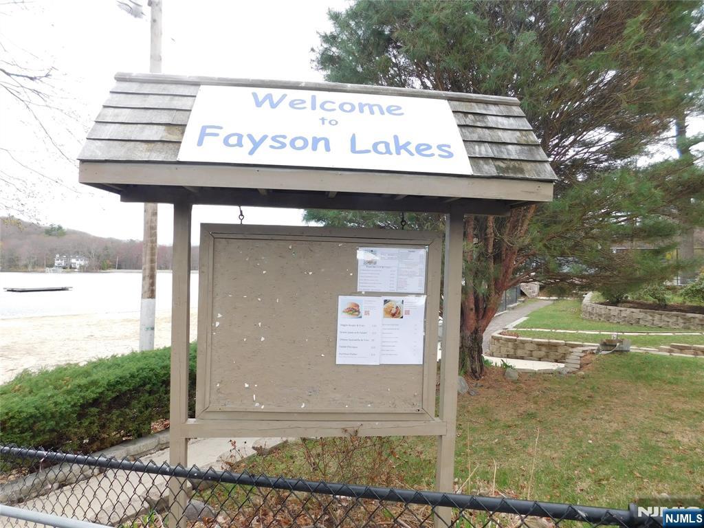 12 Ledgewood Terrace Butler, NJ 07405 - Photo 25 of 34