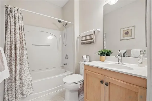 $239,600 | 850 Hidden Ridge Court, Unit 101, South Park, PA 15129