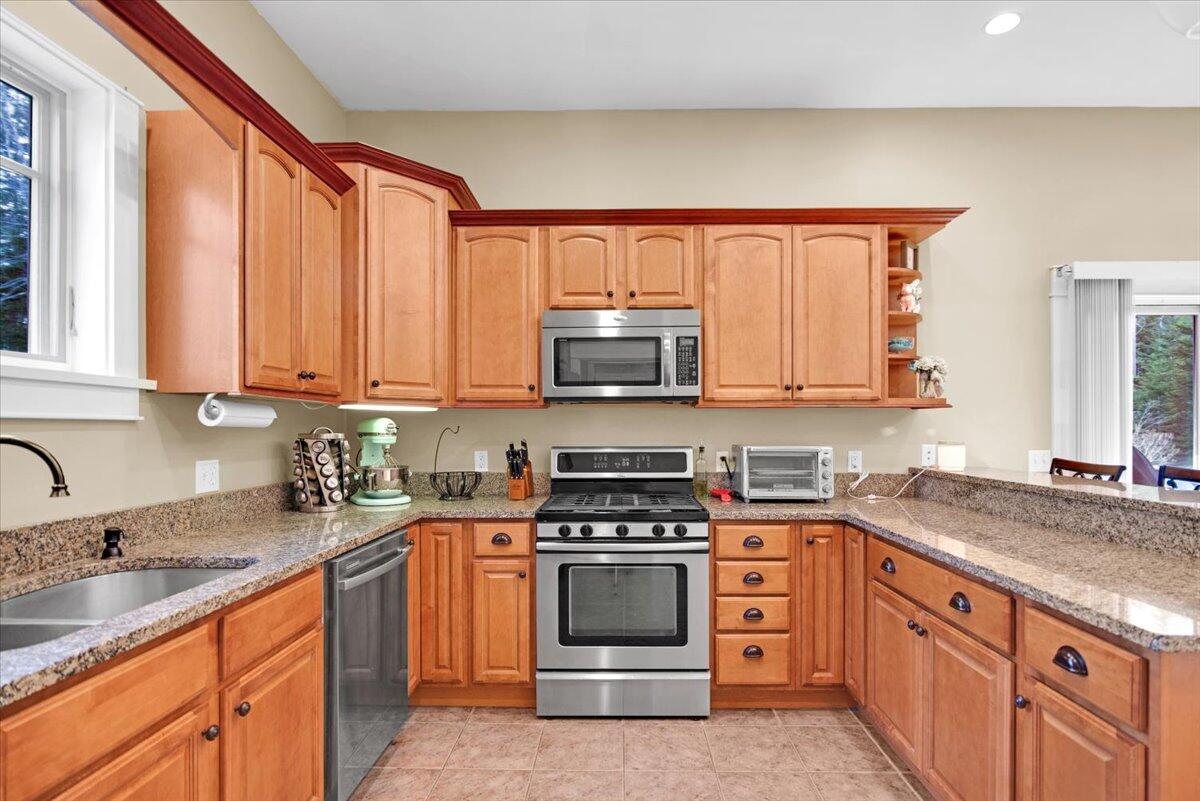 433 Morgan Bay Road Surry, ME 04684 - Photo 13 of 59 15-04-19-24-433 Morgan Bay Rd-14