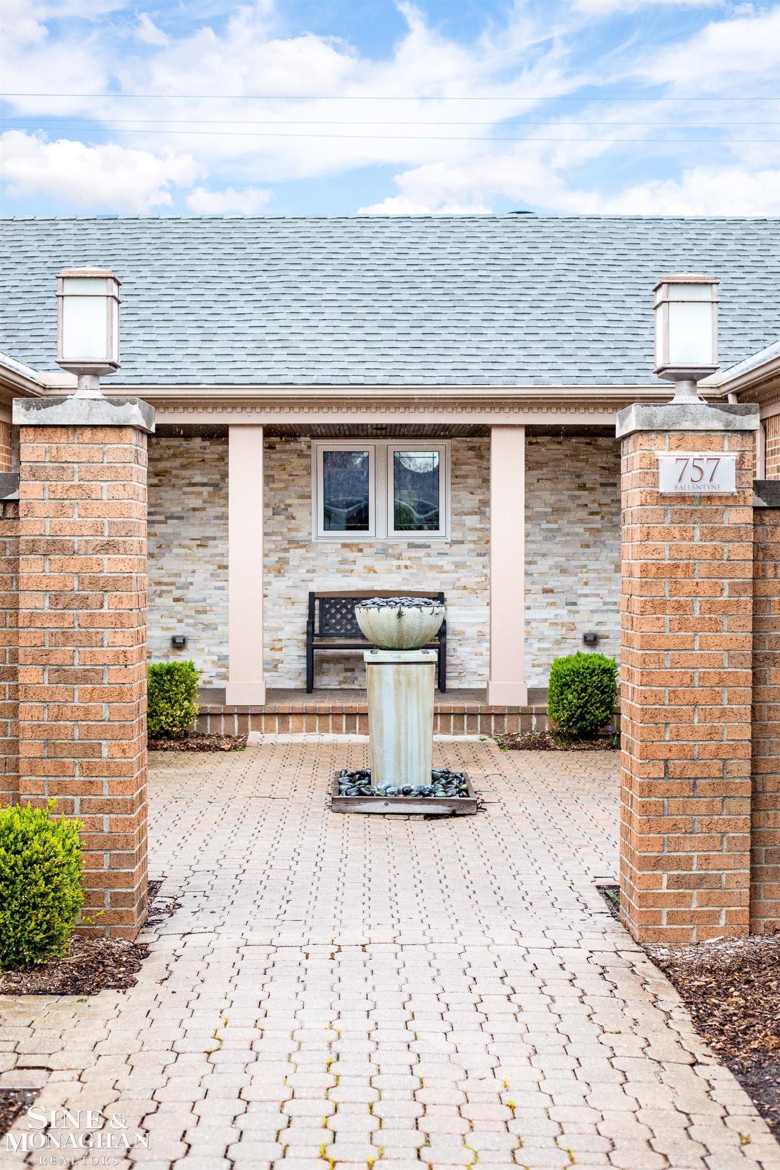 757 Ballantyne Road Grosse Pointe, MI 48236 - Photo 47 of 54 50106957-46.JPG