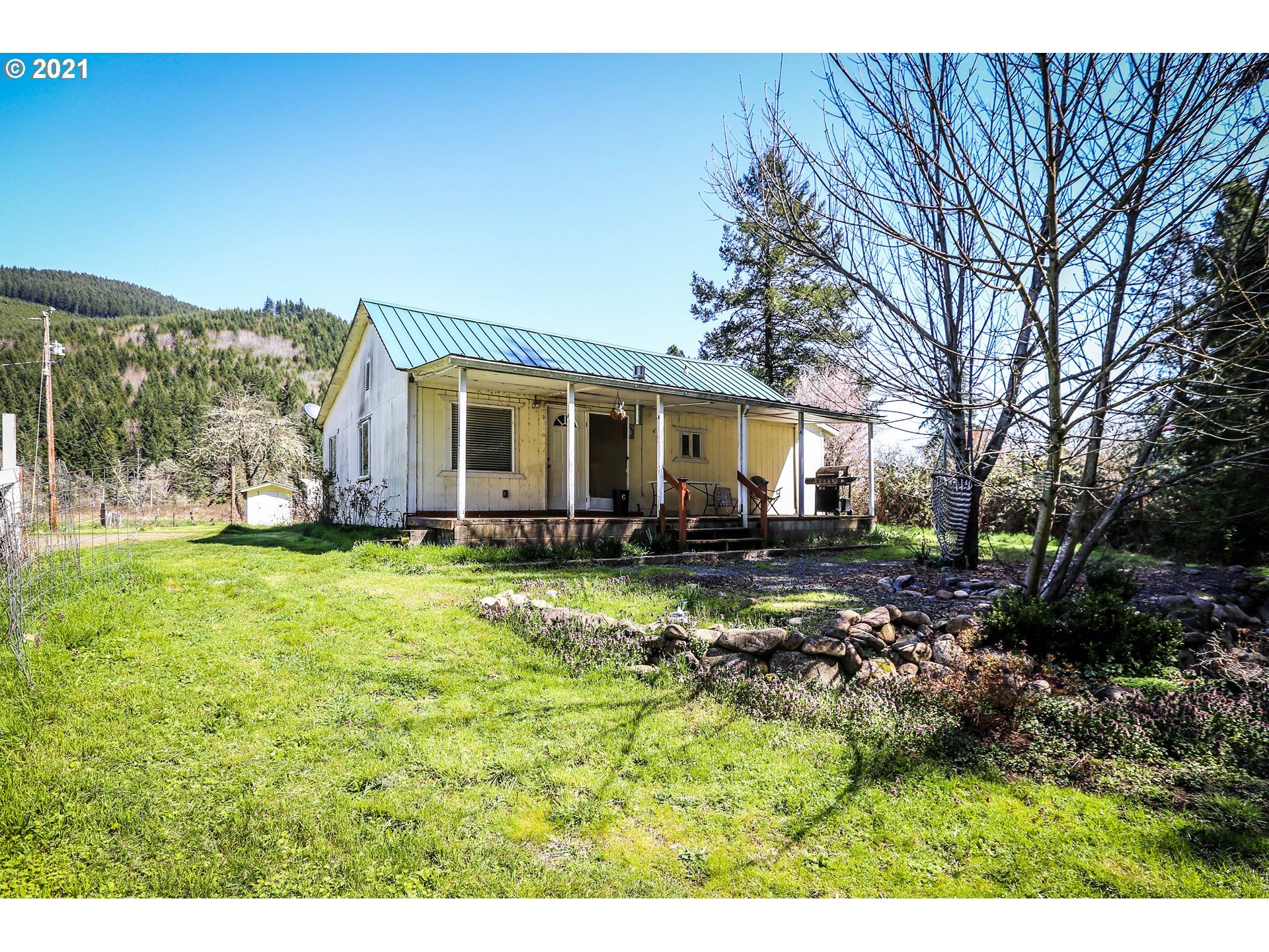 37953 Row River Road Dorena, OR 97434 - Photo 1 of 31