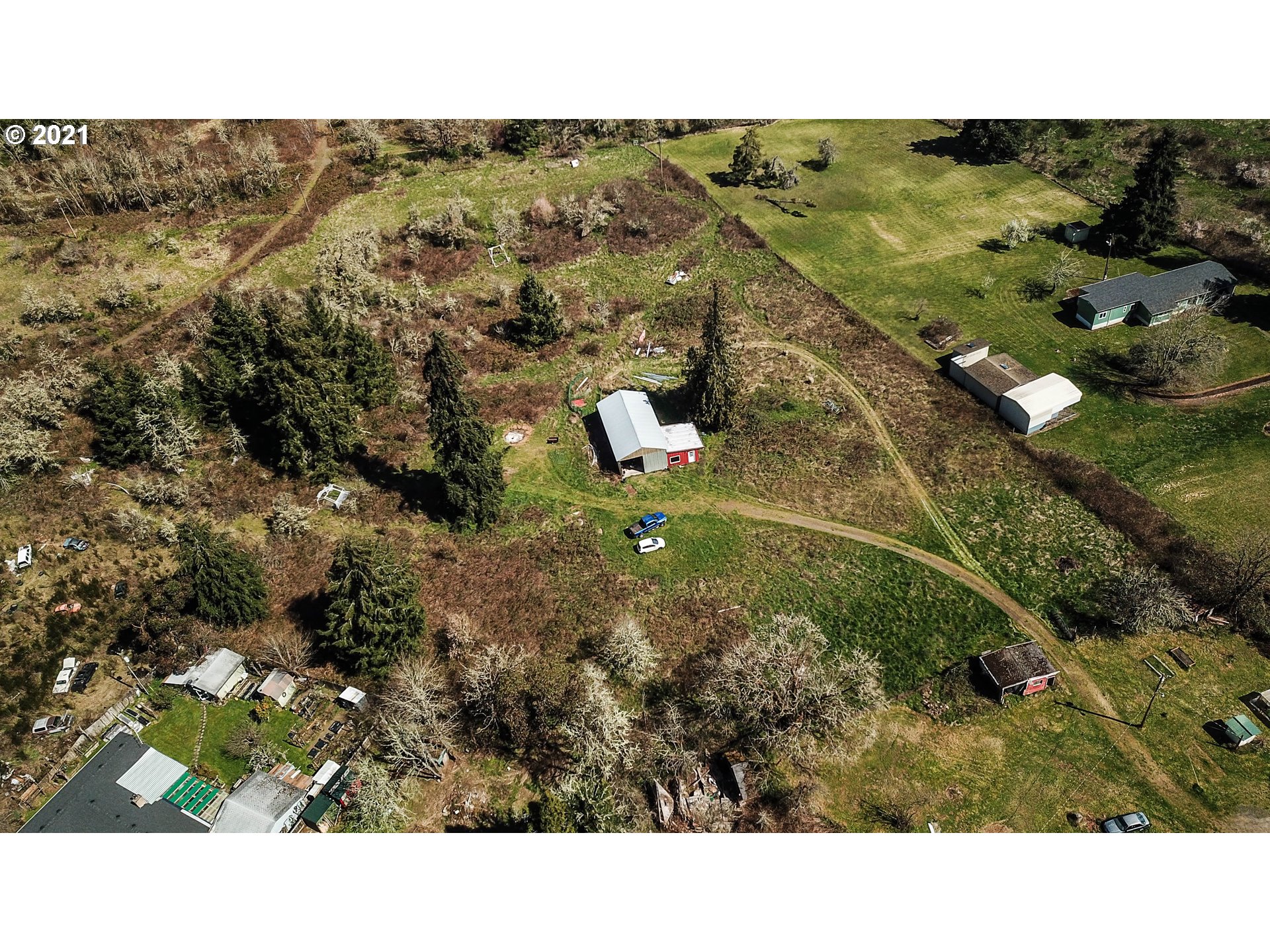 37953 Row River Road Dorena, OR 97434 - Photo 11 of 31