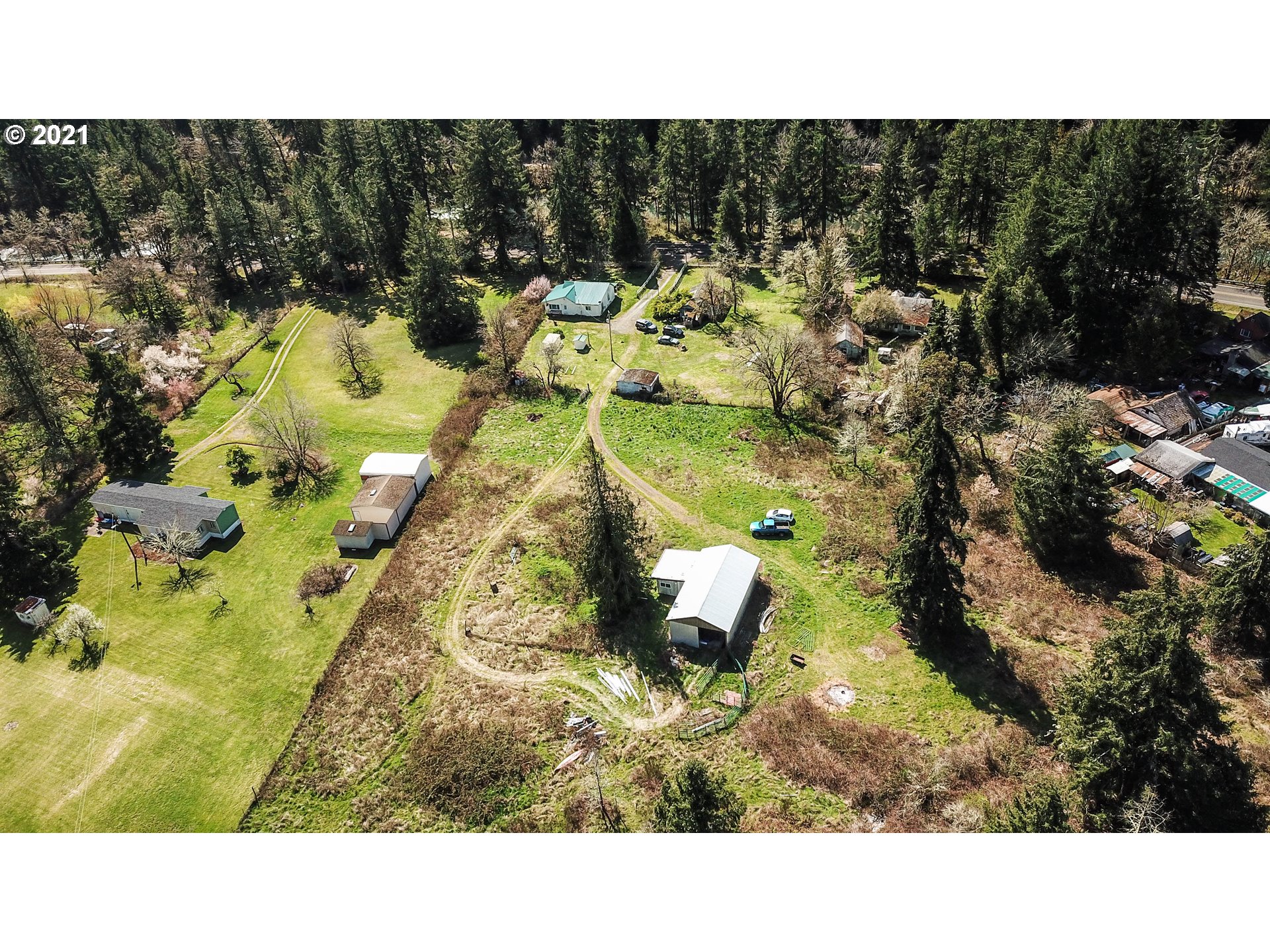 37953 Row River Road Dorena, OR 97434 - Photo 12 of 31