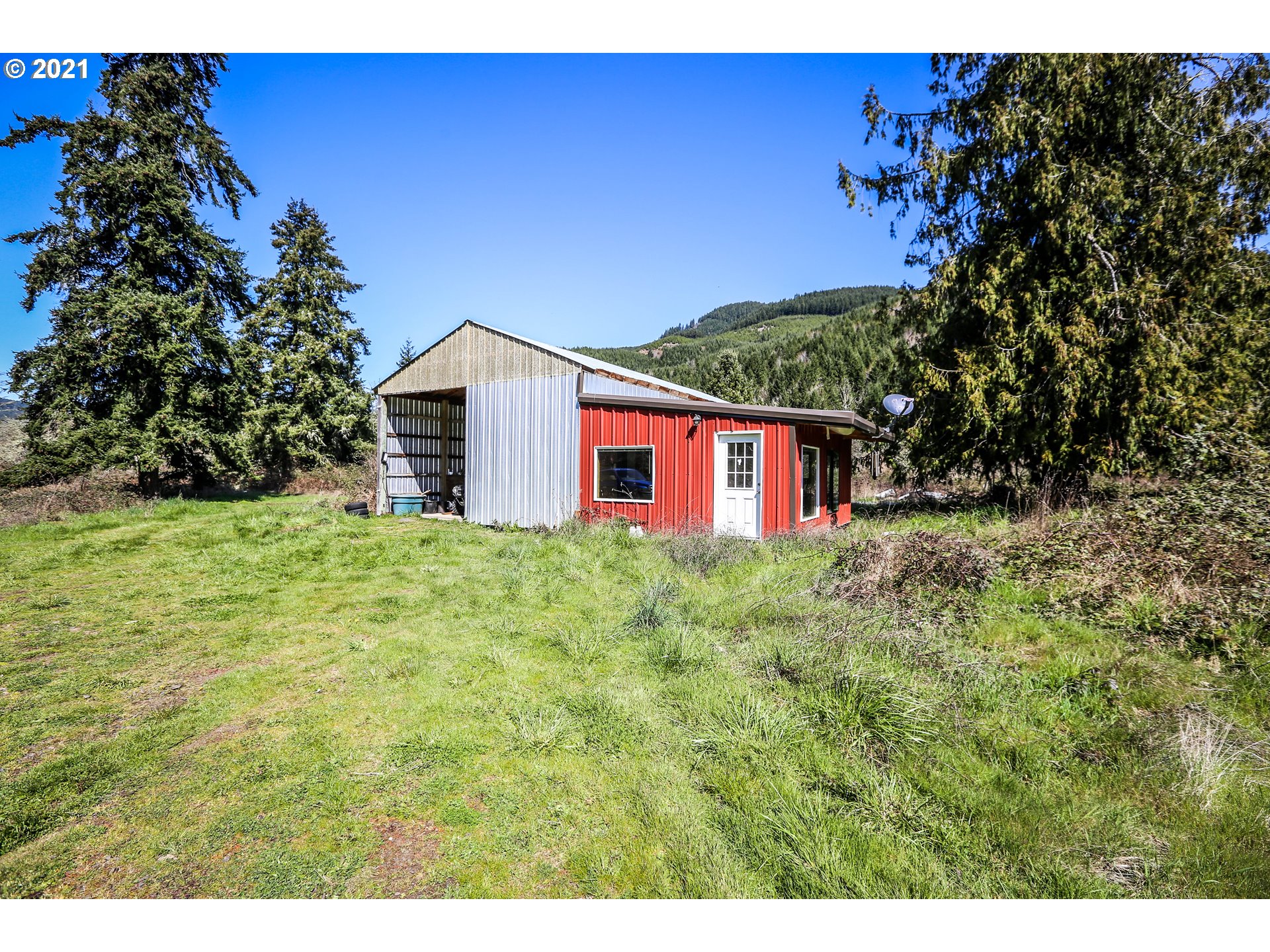 37953 Row River Road Dorena, OR 97434 - Photo 21 of 31
