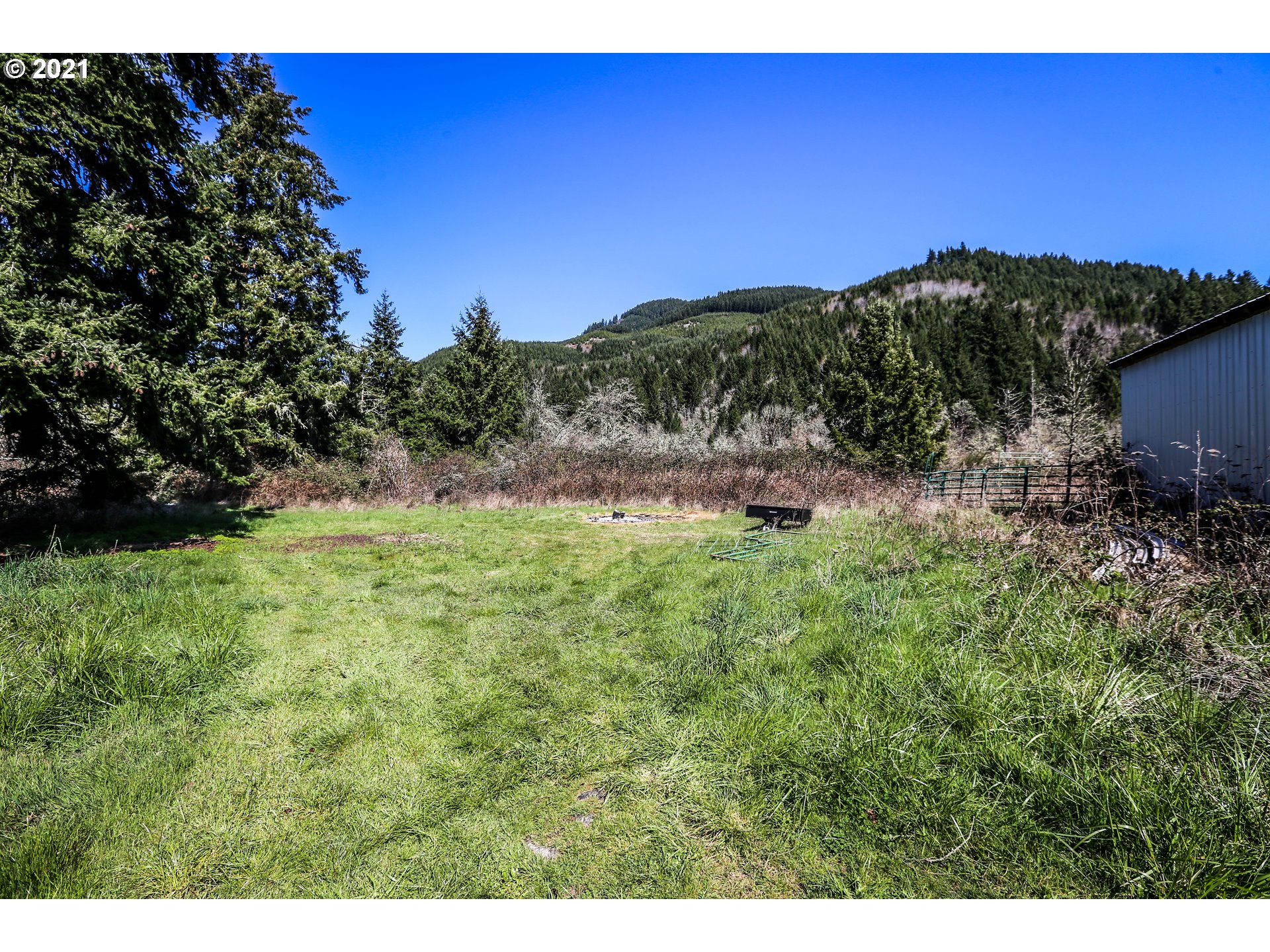 37953 Row River Road Dorena, OR 97434 - Photo 23 of 31