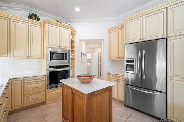 $895,900 | 4179 Southeast Henley Lane, Stuart, FL 34997