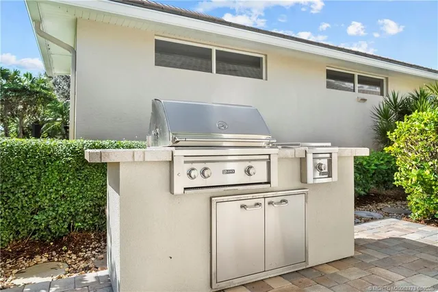 $895,900 | 4179 Southeast Henley Lane, Stuart, FL 34997