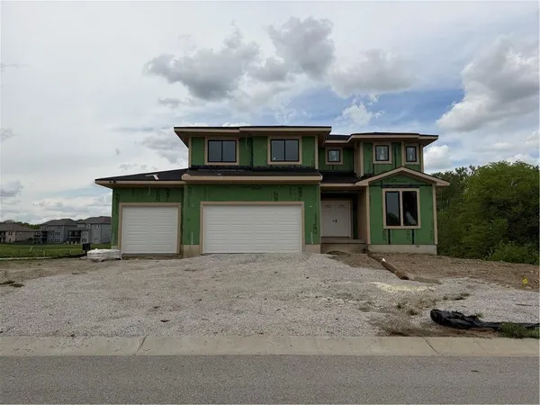 $649,000 | 3949 Southwest Flintrock Drive, Lee's Summit, MO 64082