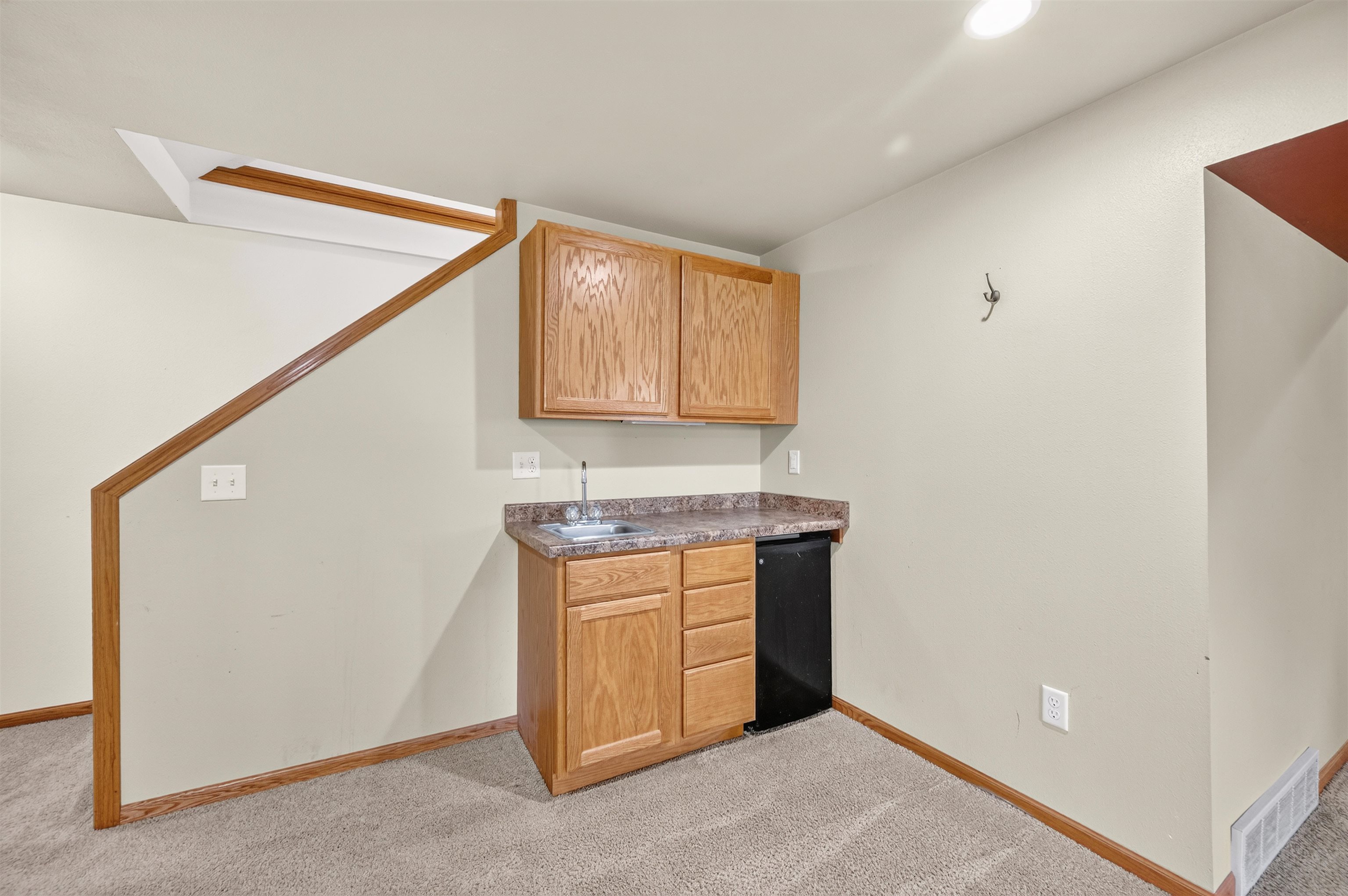 210 Rustic Drive Madison, WI 53718 - Photo 25 of 35