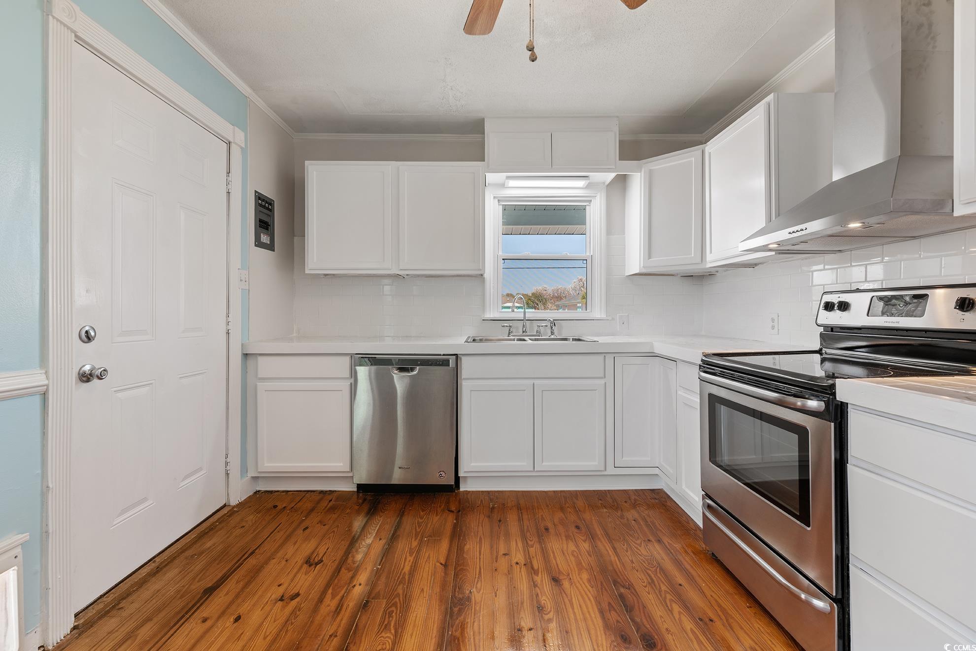 243 Calhoun Drive Murrells Inlet, SC 29576 - Photo 12 of 38 Gallery Image 12