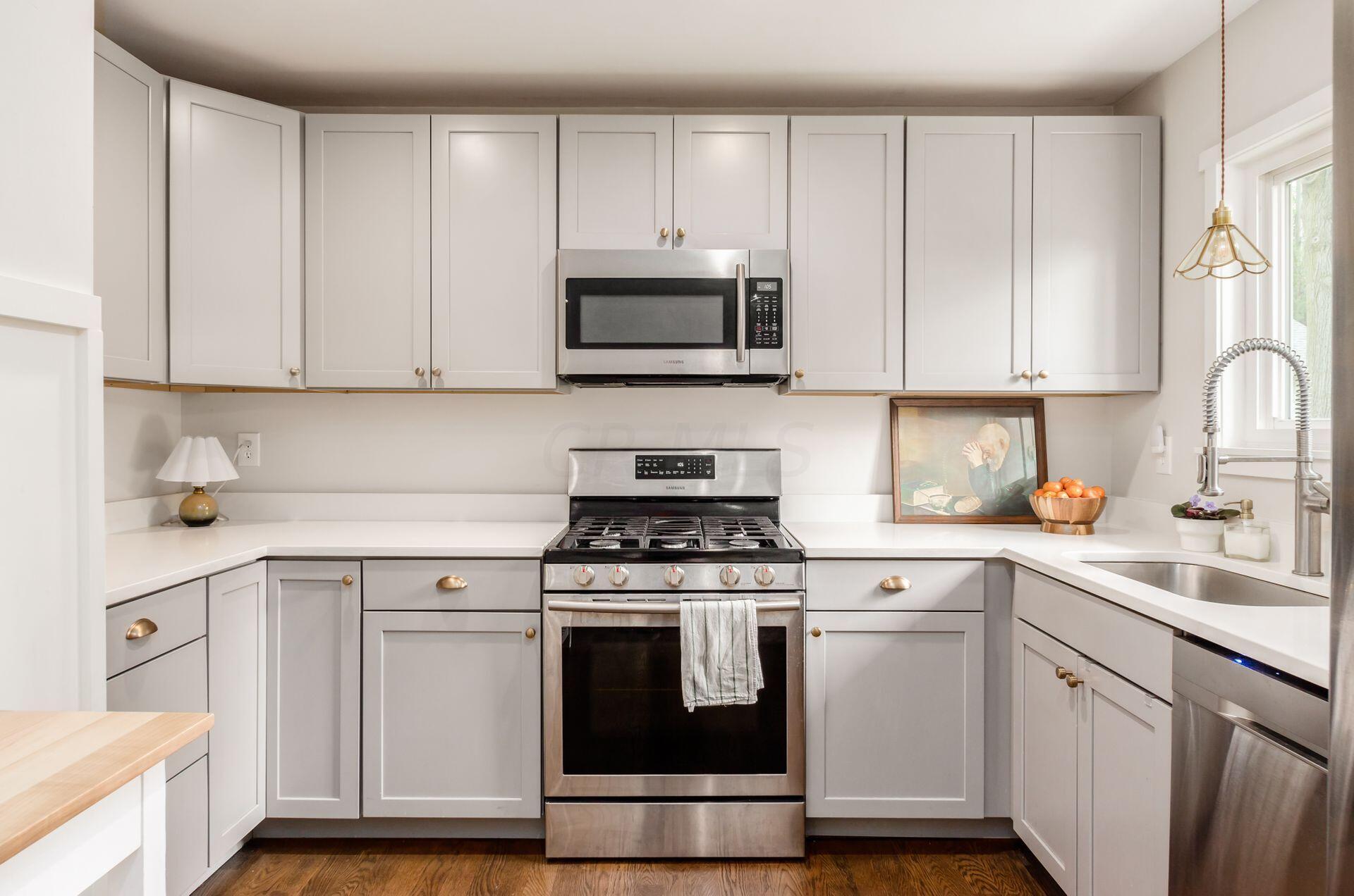 2643 Shrewsbury Road Columbus, OH 43221 - Photo 6 of 20 Kitchen