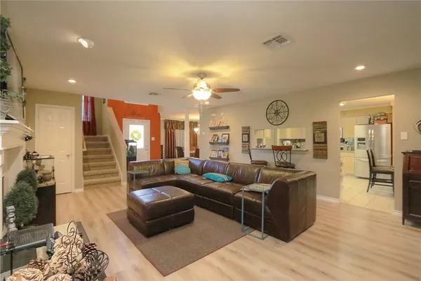 $2,450 | 7813 Kingshire Drive, Corpus Christi, TX 78413