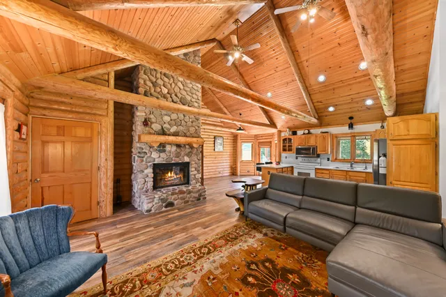 $620,000 | 231 Scenic Road, Richfield, WI 53017