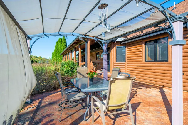 $605,000 | 231 Scenic Road, Richfield, WI 53017