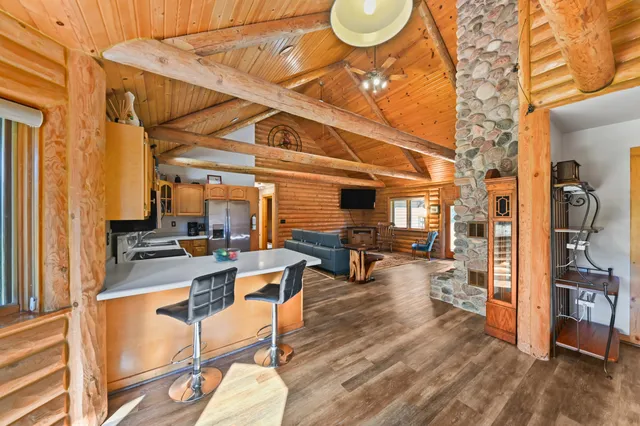 $620,000 | 231 Scenic Road, Richfield, WI 53017