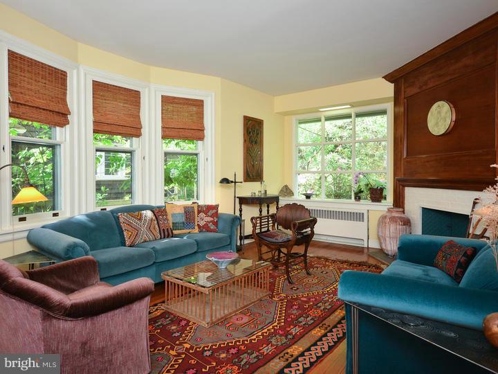 308 Berkeley Road Merion Station, PA 19066 - Photo 6 of 23 Living Room