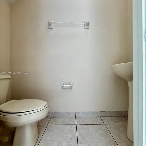 $3,200 | 16660 Southwest 83rd Lane, Unit 16660, Miami, FL 33193