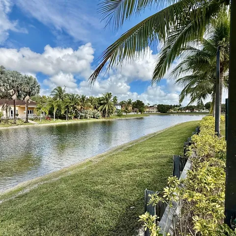 a view of a lake from a yard