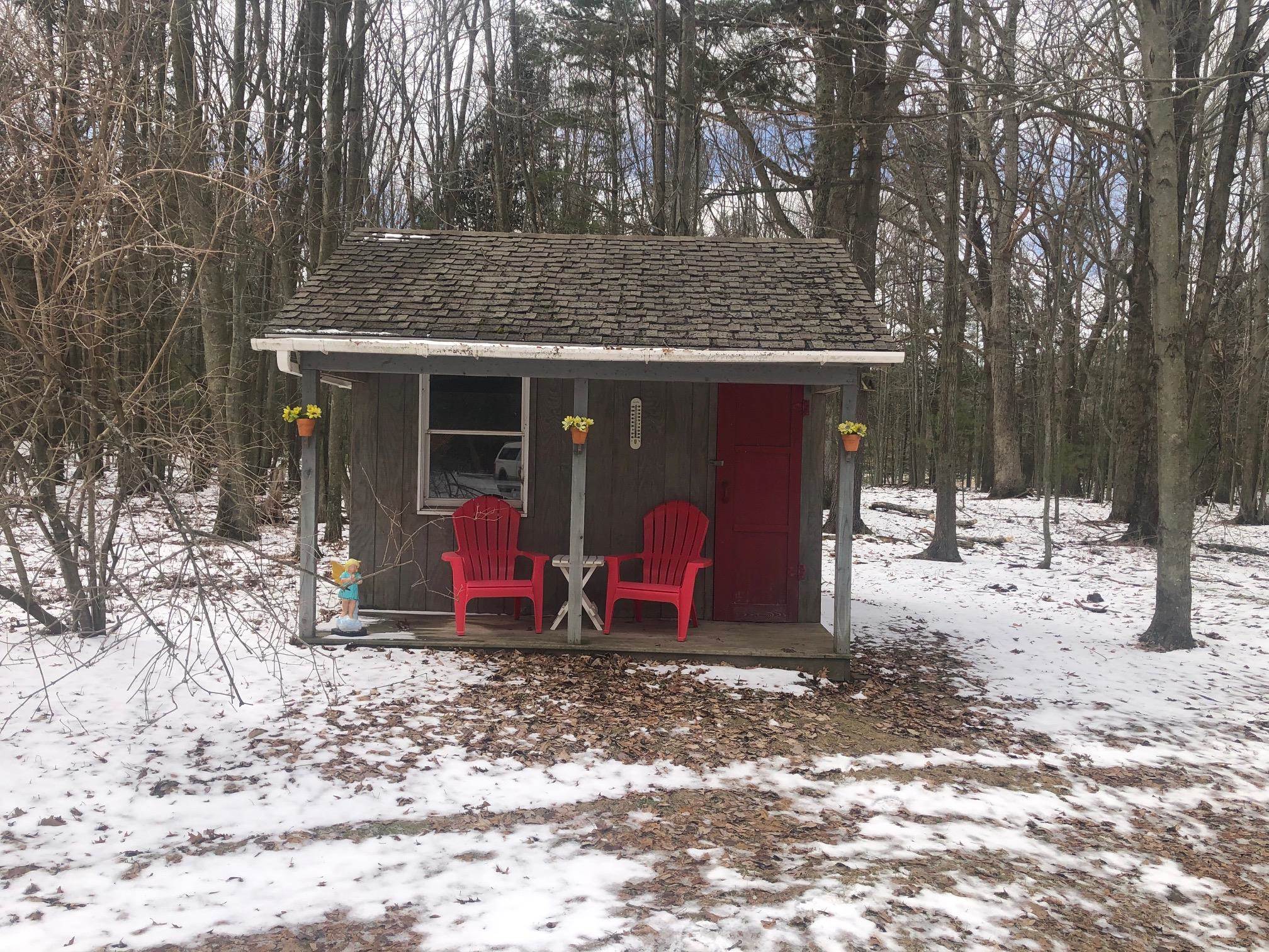 2492 Siuda Road Manistee, MI 49660 - Photo 8 of 63 1897989-7.JPG