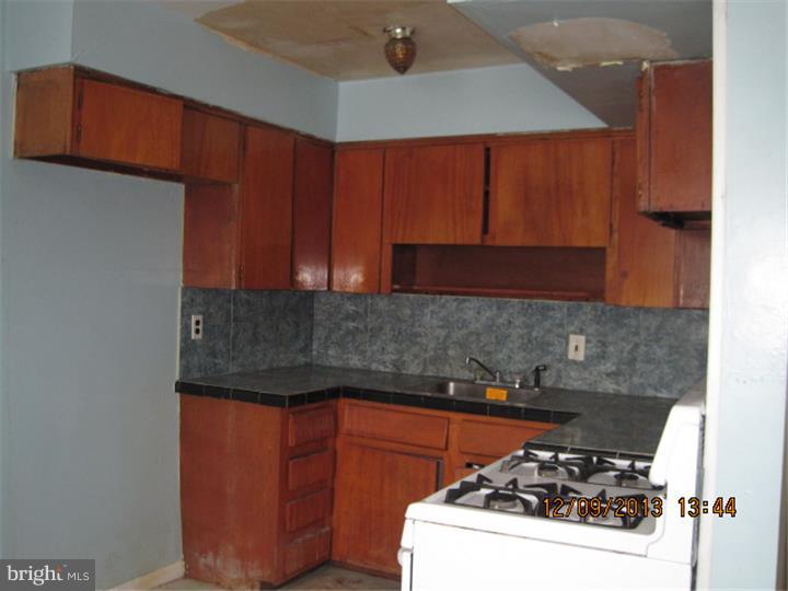2765 East Country Club Road Philadelphia, PA 19131 - Photo 2 of 6 Gallery Image 2