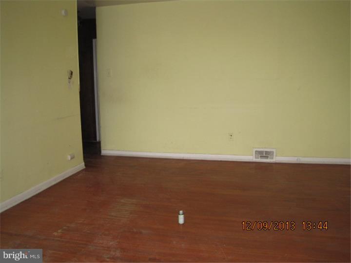 2765 East Country Club Road Philadelphia, PA 19131 - Photo 3 of 6 Gallery Image 3