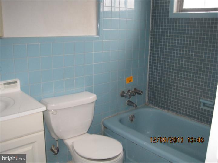 2765 East Country Club Road Philadelphia, PA 19131 - Photo 4 of 6 Gallery Image 4