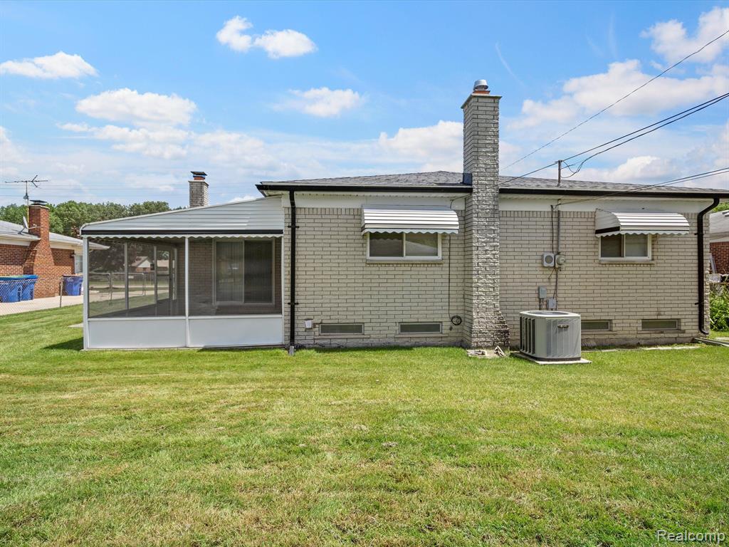 32427 Hayes Road Warren, MI 48088 - Photo 21 of 22 Gallery Image 21