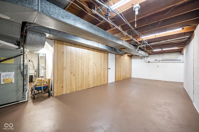 $229,900 | 228 Hillsdale Avenue, Greencastle, IN 46135