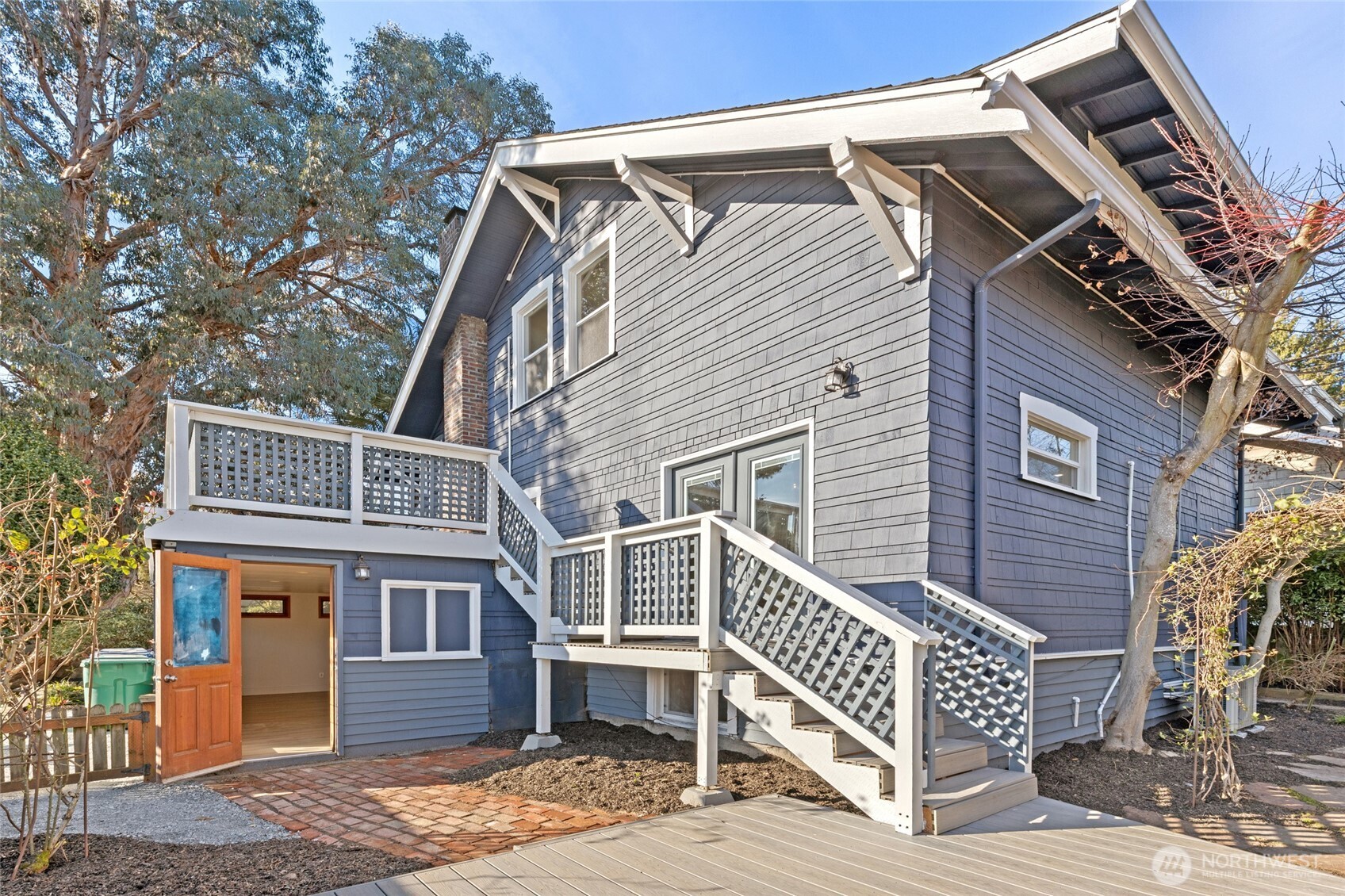 4228 Eastern Avenue North Seattle, WA 98103 - Photo 20 of 26