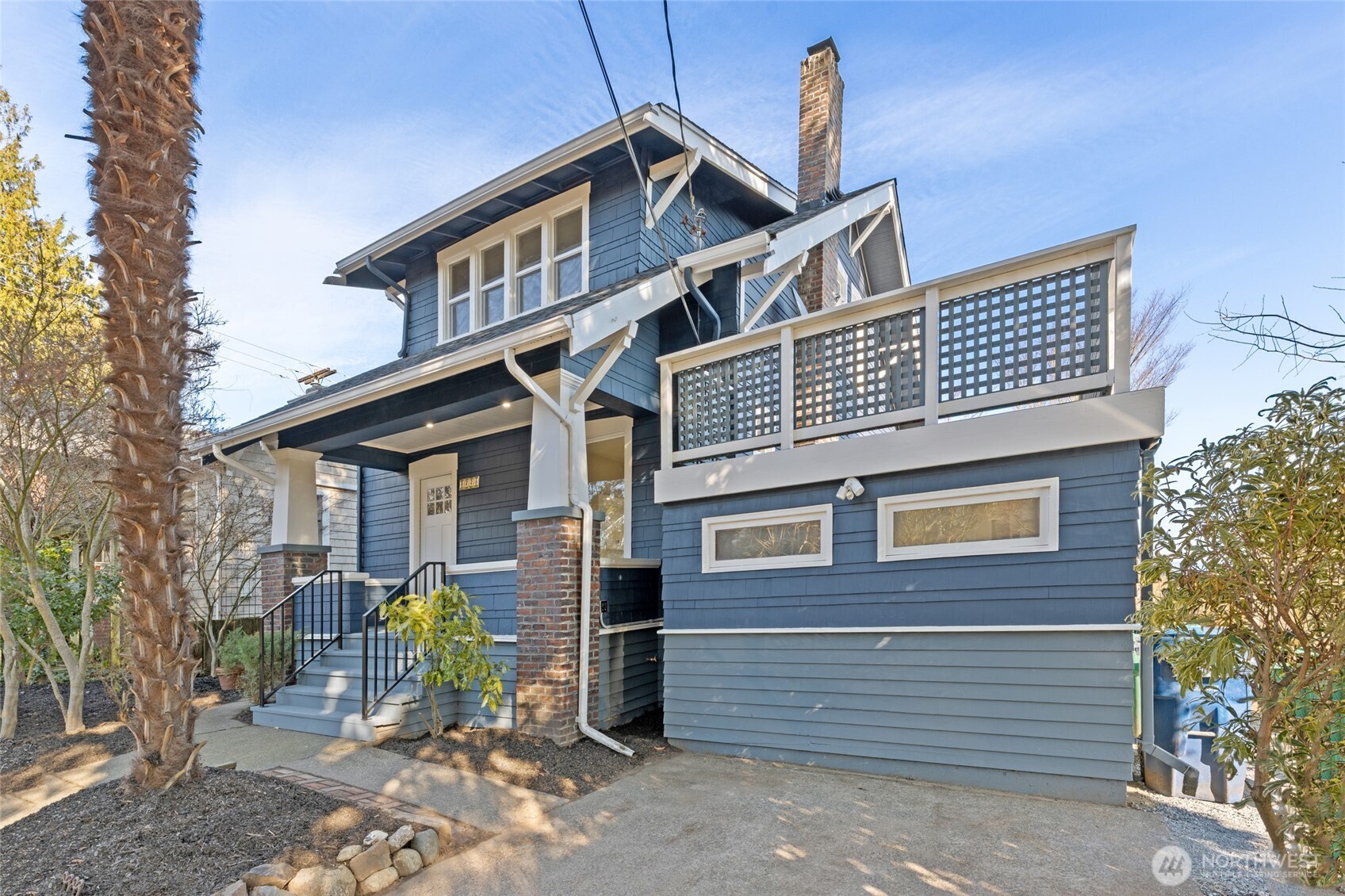 4228 Eastern Avenue North Seattle, WA 98103 - Photo 2 of 26