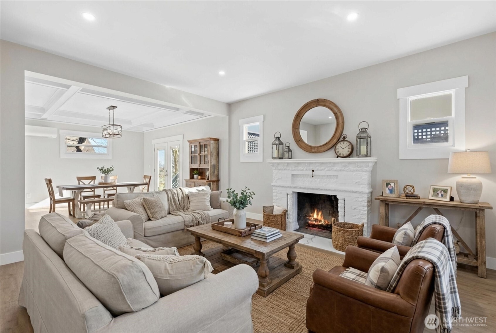 4228 Eastern Avenue North Seattle, WA 98103 - Photo 4 of 26