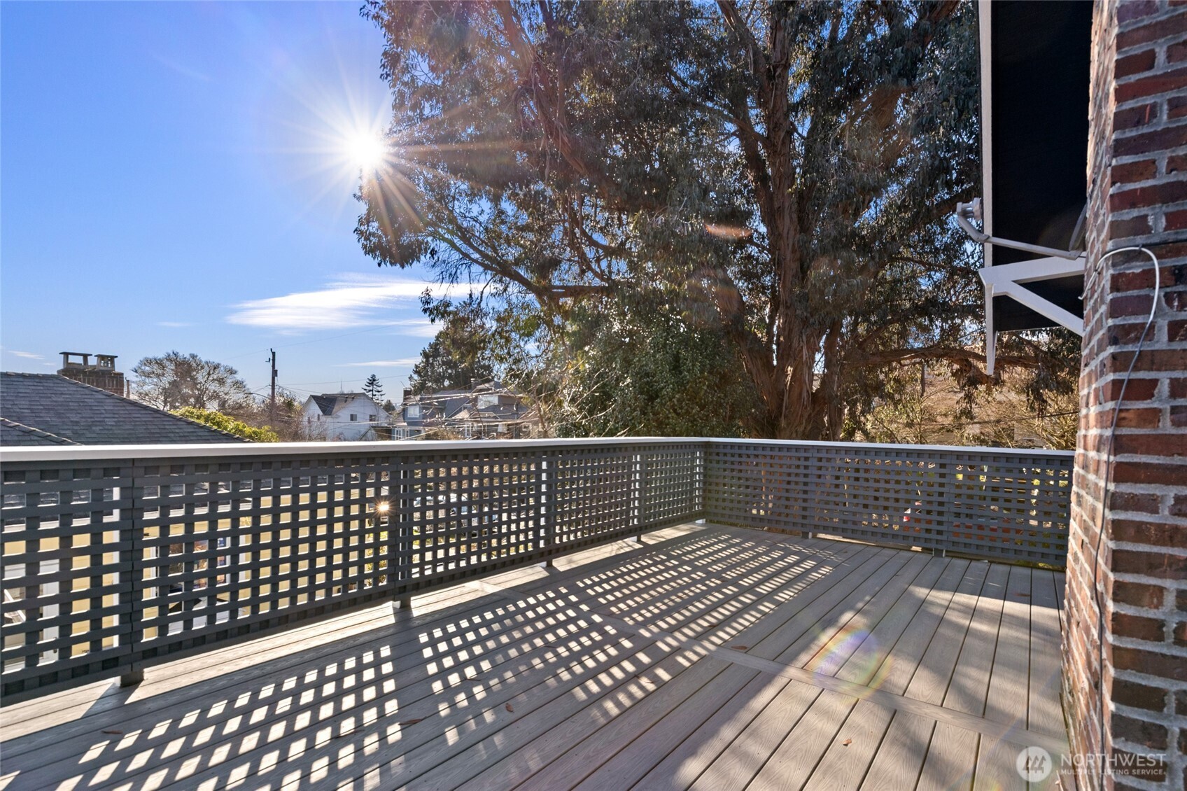 4228 Eastern Avenue North Seattle, WA 98103 - Photo 8 of 26