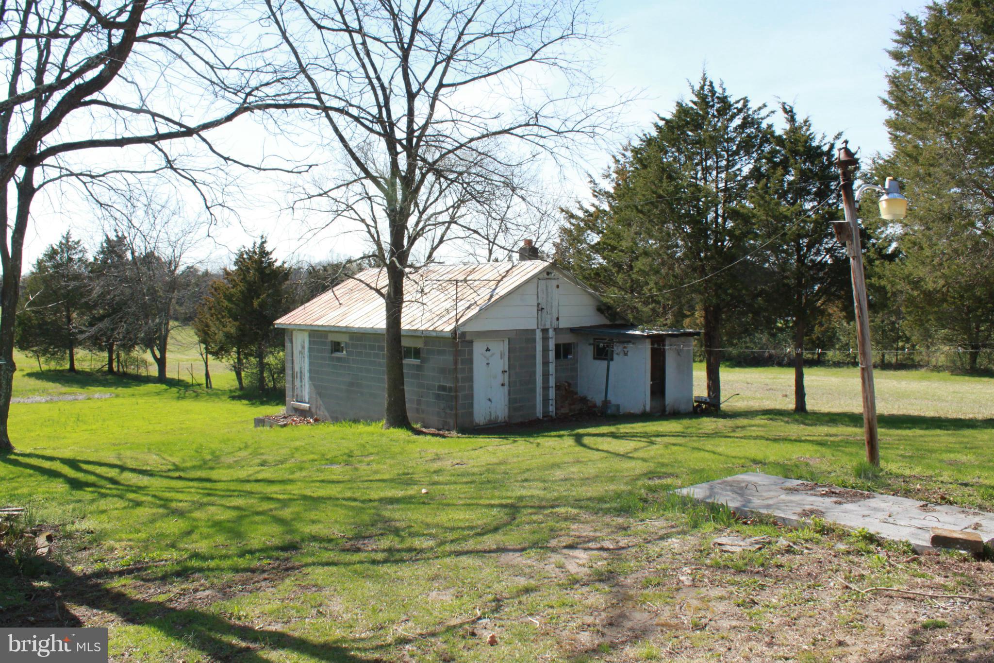 736 Reliance Road Middletown, VA 22645 - Photo 5 of 19 Exterior (Rear)