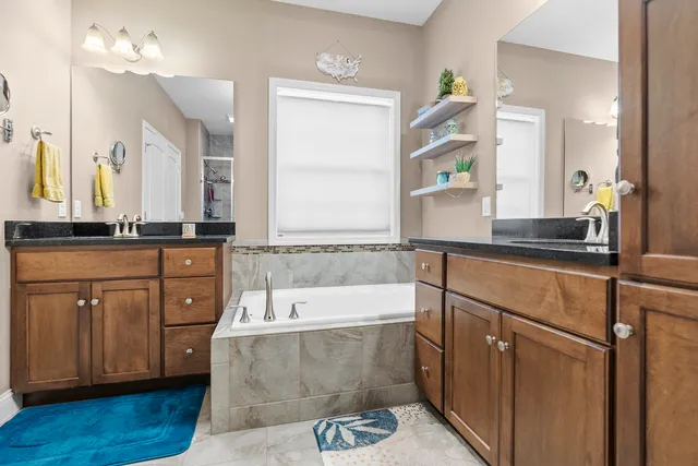 $495,000 | 1520 Stoneroller Circle, Bloomington, IL 61705