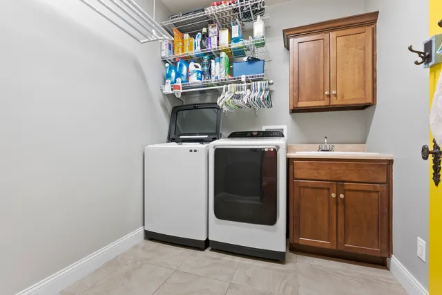 $495,000 | 1520 Stoneroller Circle, Bloomington, IL 61705