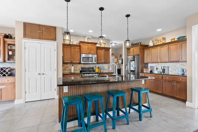 $495,000 | 1520 Stoneroller Circle, Bloomington, IL 61705