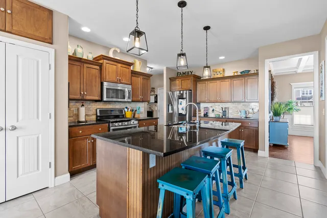 $495,000 | 1520 Stoneroller Circle, Bloomington, IL 61705