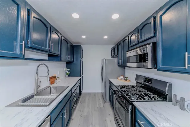 $550,000 | 20553 South Vermont Avenue, Unit 6, Torrance, CA 90503