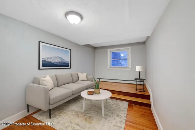 $1,200 | 1326 Winton Street, Archbald, PA 18403