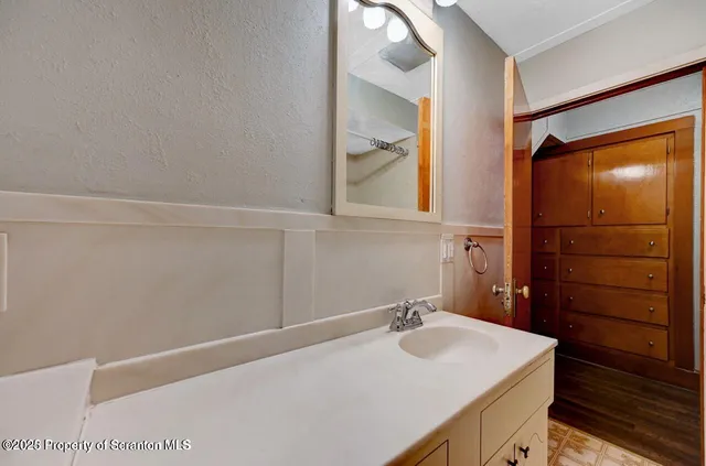 $1,200 | 1326 Winton Street, Archbald, PA 18403