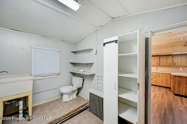 $1,200 | 1326 Winton Street, Archbald, PA 18403