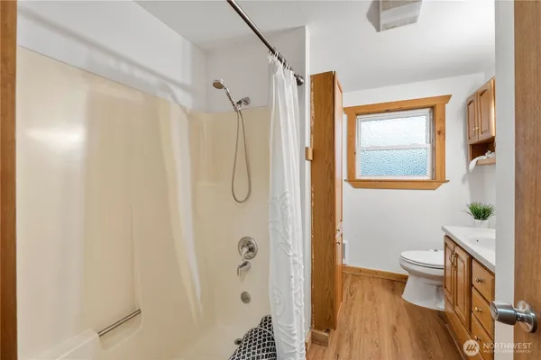 $495,500 | 1975 Wilson Avenue, Enumclaw, WA 98022